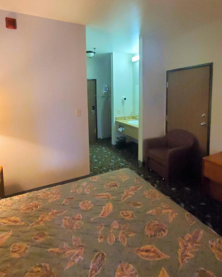 Quality Inn & Suites Pinedale Exterior foto